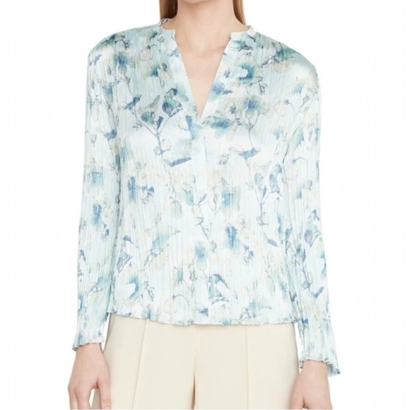 Vince Crushed Satin V Neck Blouse Size M Button Front Floral Pale Lagoon Pleated - Picture 6 of 12